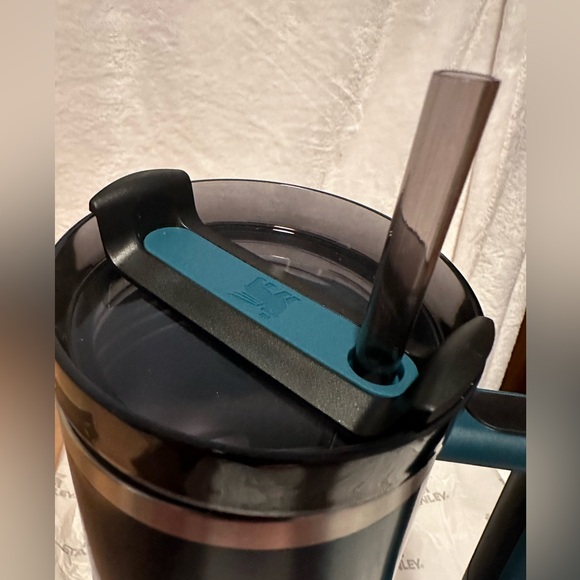 NIB-Stanley -Quencher H2.0 FlowState Tumbler 40 oz Balsam Glow- Limited Edition - Picture 9 of 13